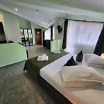 Vendégház Casa Esy 3*