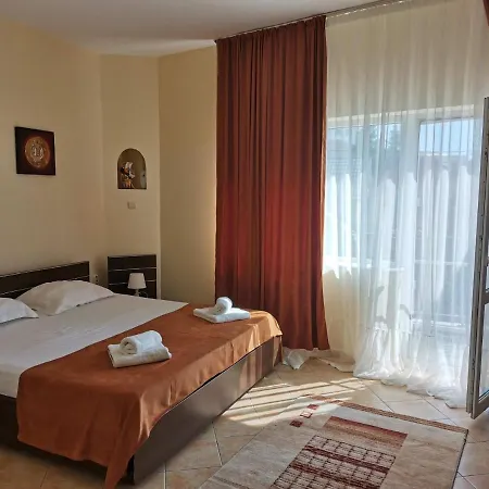 Casa Esy 3* אפורי נורד