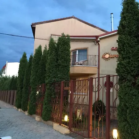 Casa Esy בית הארחה אפורי נורד