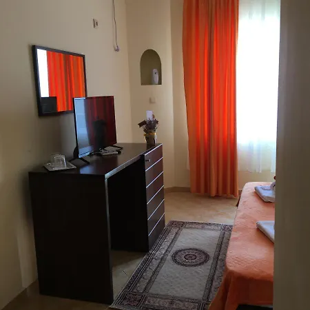 Casa de hóspedes Casa Esy 3*