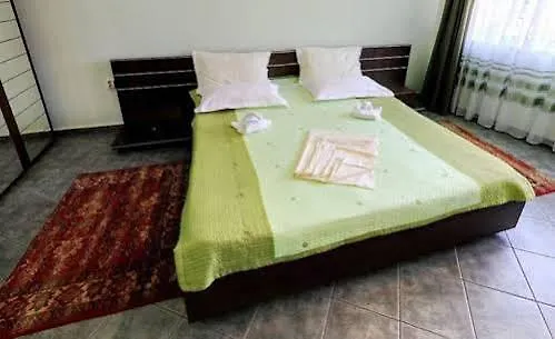 Vendégház Casa Esy 3*